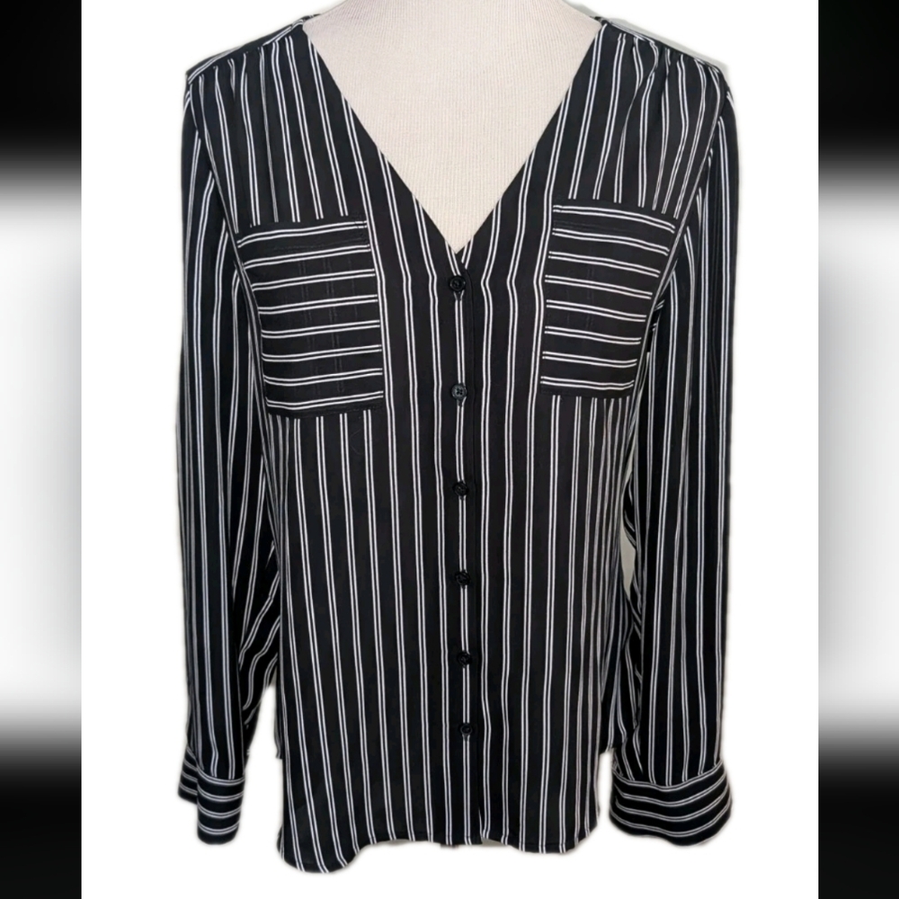 Express Black And White Stripe V Neck Blouse Size Small